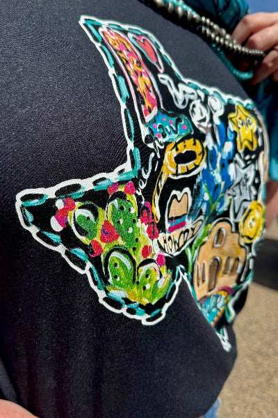 Callie Ann Stelter Texas Icons Tee – Hand-Painted Texas Pride close up view of print